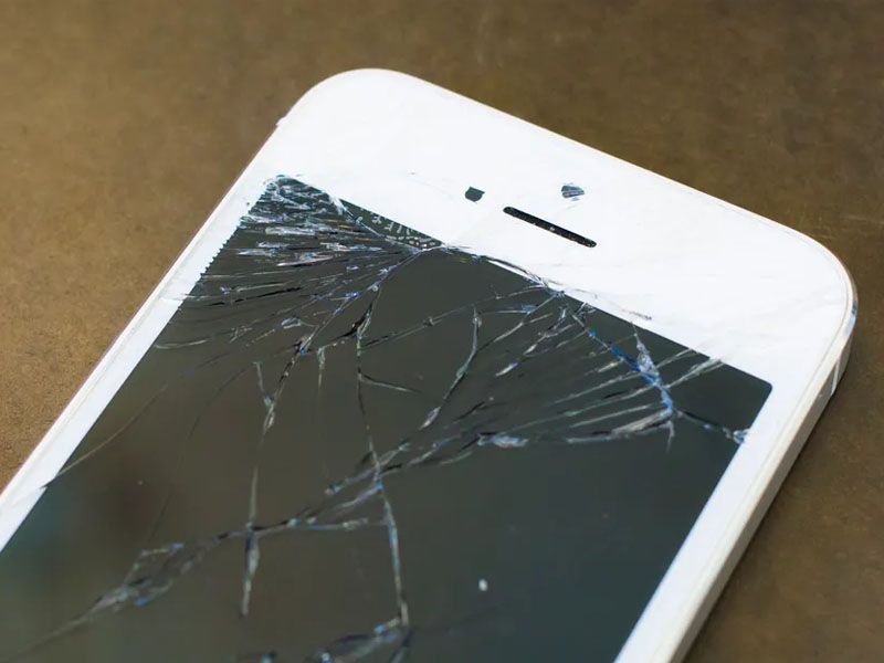 Làm thế nào để xử lý màn hình iPhone 7 Plus bị vỡ hoặc bị lỗi hiển thị?