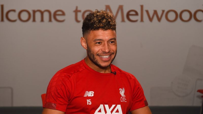 Alex Oxlade-Chamberlain: Tiền vệ đa năng của Liverpool (2024) 2 oxlade chamberlain 1